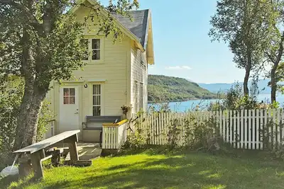 Image de Maison de vacances pour 4 a Skatvik-By Traum