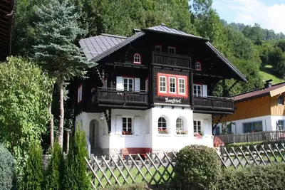 Image de Villa spacieuse près du domaine skiable à Zell am See