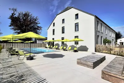 Image de Maison devacances deluxeavec piscineà SainteCécile