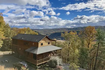 Image de Spacious 3 bed cabin with gorgeous valley views!