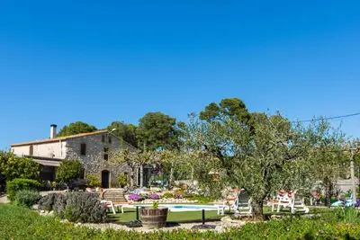 Image de Luxueuse demeure en Catalogne avec jardin et vue panoramique