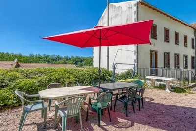 Image de Gמte א Pontgibaud avec Jardin