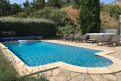 Image de Villa de luxe avec piscine privée et jacuzzi