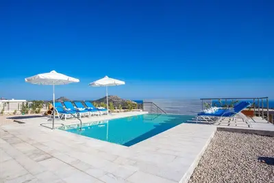 Image de Villa א Kalythie avec piscine