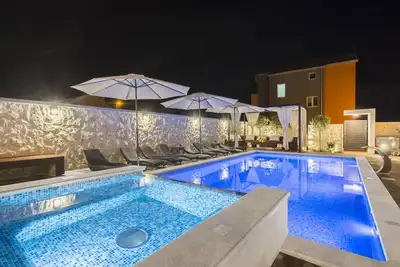 Image de Villa א Grebatica avec piscine