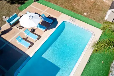 Image de Newly Renovated home w/ Huge Pool near Anna Maria Island!