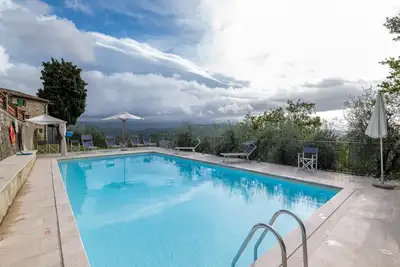 Image de Ferme historique avec piscine