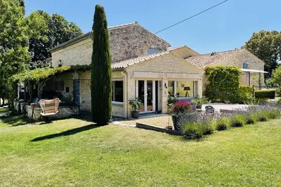 Image de Mas au milieu des Lavandes