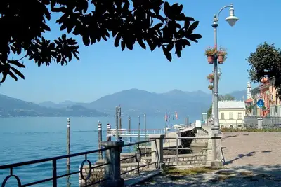 Image de Appartement ensoleillé avec vue sur le lac