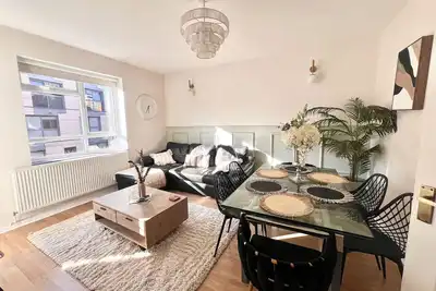 Image de City Centre 3 Bed Apartment 6 mins tube to Tower of London