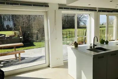 Image de Maison charmante avec jardin