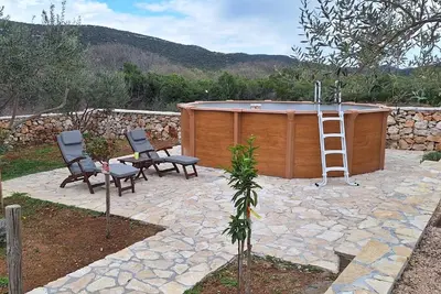 Image de Maison à Vrana près du lac et plage