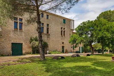 Image de Appartement dans un bel immeuble avec piscine