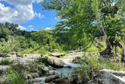 Image de Peaceful River Retreat - Easy Access & Endless Fun - Blanco River Property