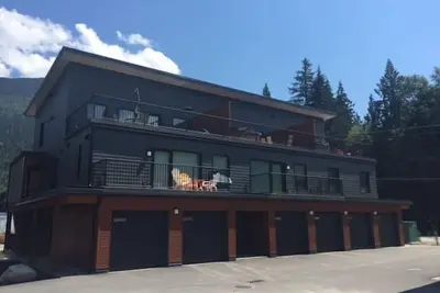 Image de Cozy Condo minutes from Rmr & Soon Cabot Pacific Golf