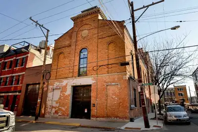 Image de Historic church in the center of Otr! Walking distance to all the fun!