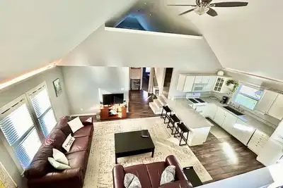 Image de Steps from Mass Ave & Bottleworks + Garage parking