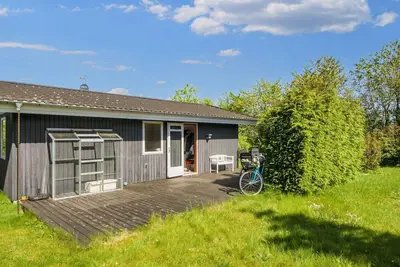 Image de Maison de vacances pour 6 a Glesborg-By Traum