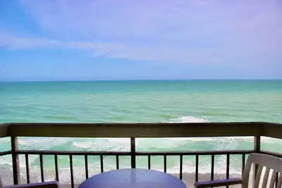 Image de Garden City Beach Oceanfront Condo 806 | Rising Tides Properties Rental
