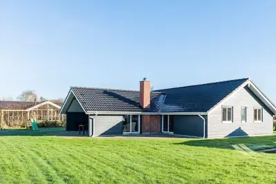 Image de Chalet tranquille avec spa et sauna-By Traum