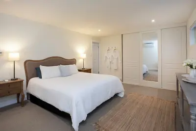 Image de 1 Bedroom Balcony Apartment
