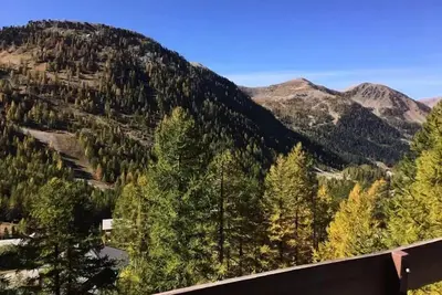 Grand duplex avec vue panoramique sur la montagne