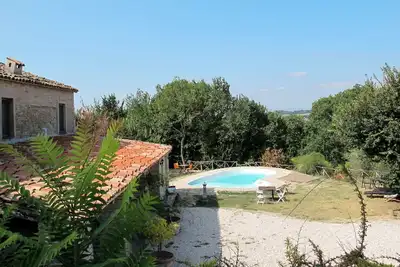 Image de Bel appartement avec piscine, Wifi, climatisation, Tv, patio, animaux admis et parking