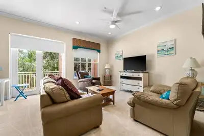 Image de Spacious townhouse with central Ac, private washer/dryer, and high-speed WiFi