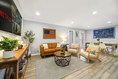 Image de Smyrna’s Slice of Heaven! 4br 2ba