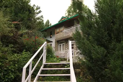 Image de Cottage Winterfell a quiant 2Bhk private property