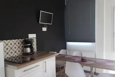 Image de Joli appartement à 3 km de la mer. Quartier résidentiel