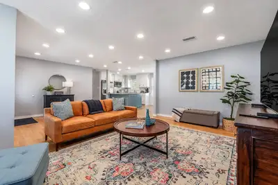 Image de Cottage in The Oaks - Your Aggie Football Retreat!