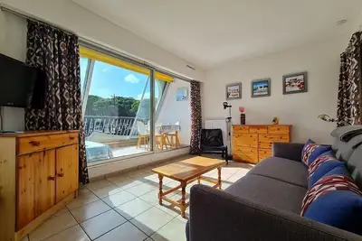 Image de Studio close to the beach with swimming pool