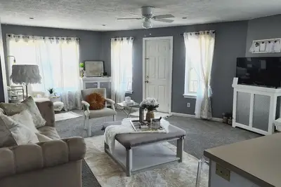 Image de Lovely Lakewood:November Special 15% Off 3+ Nights