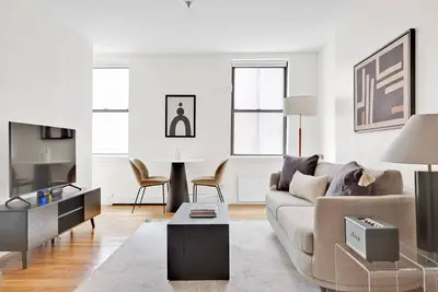 Image de Trendy Chelsea 1br, short walk to High Line & Subway, by Blueground