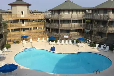Image de Beachfront Condo @ Outer Banks Beach Club, 3Pools, closest to beach, & shops