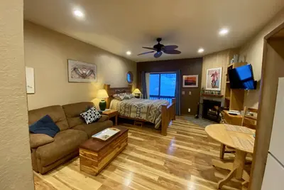 Image de Cozy Condo in Cascade Village, right next to Purgatory Ski Resort!