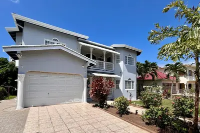 Image de 5-Bed Villa with pool in Runaway Bay, Jamaica