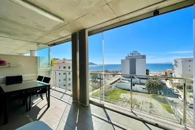 Image de V012 - Maritim, Espléndido apartamento con vistas al mar.