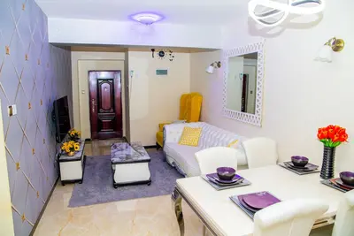 Image de Lovely 2Bedroom | 10 Min Drive to |Nairobi cbd and 2 min walk to Yaya center