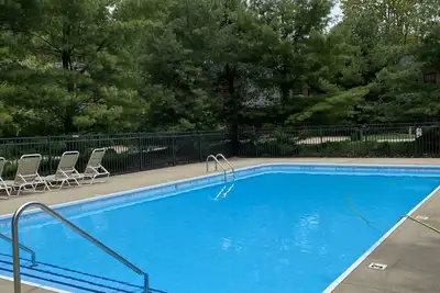 Image de Gecko Getaway - Great cabin getaway - private hot tub - community pool