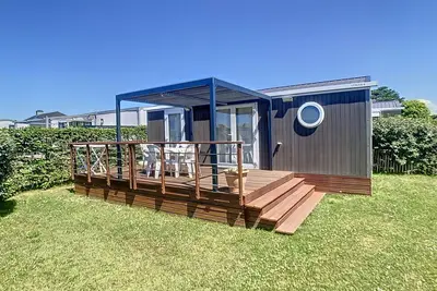 Image de Mobil-home Grand Confort à 200m de la plage avec piscine chauffée, 4 pers, terrasse, parking