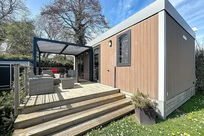 Image de Mobil-home Grand Confort à 200m de la plage, 4 pers, piscine chauffée, parking, Wi-Fi inclus