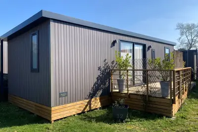 Image de Mobil-home 3 chambres avec piscine chauffée, proche plage et commerces