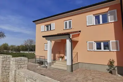 Image de Maison de vacances avec 3 chambres Ă Bale