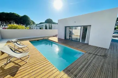 Image de Villa avec piscine privée, lentre_terre_et_mer