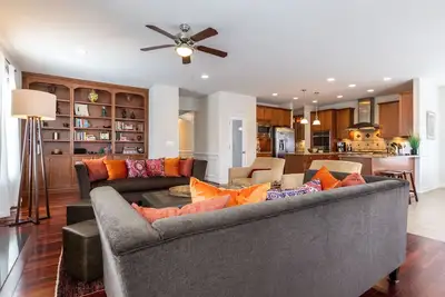 Gorgeous 3000+ Sf, 5br, 5ba -10 min to Dc - Families, Arlington Cemetery