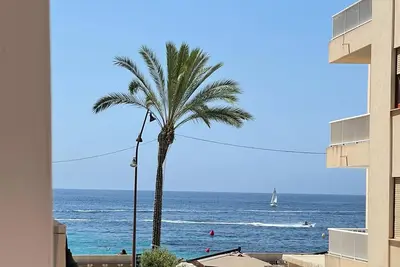 Image de Appartement Pegasus à Moraira – Face à la plage L'Ampolla pour 4 personnes, 2 chambres, cuisine équipée, climatisation et Wi-Fi