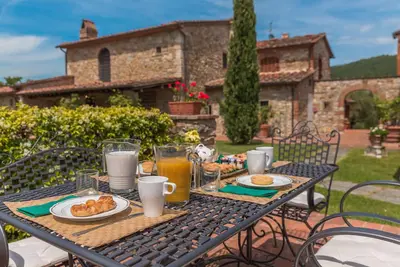 Image de Luxury  stone villa with infinity pool, jacuzzi corner, Wi-Fi, gym room, sleeps 11