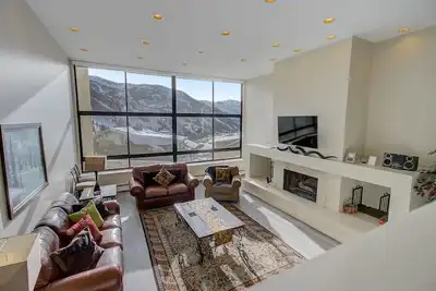 Image de New, Gadzoom Manor - ski-in/out to Snowbird